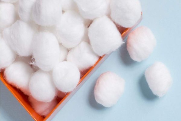 white-cosmetic-cotton-balls